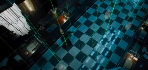 Taylor Russell und Logan Miller aus Escape Room 2 No Way Out
