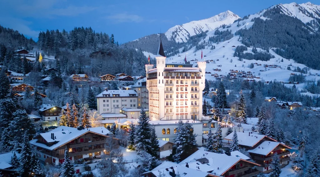 Hotel Gstaad Palace im Winter