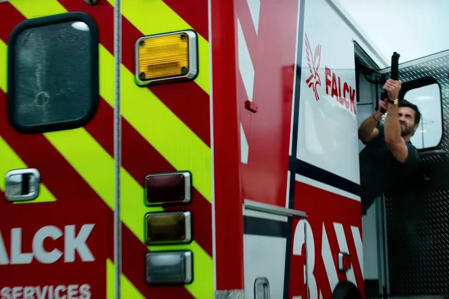Jake Gyllenhaal als Danny in Ambulance