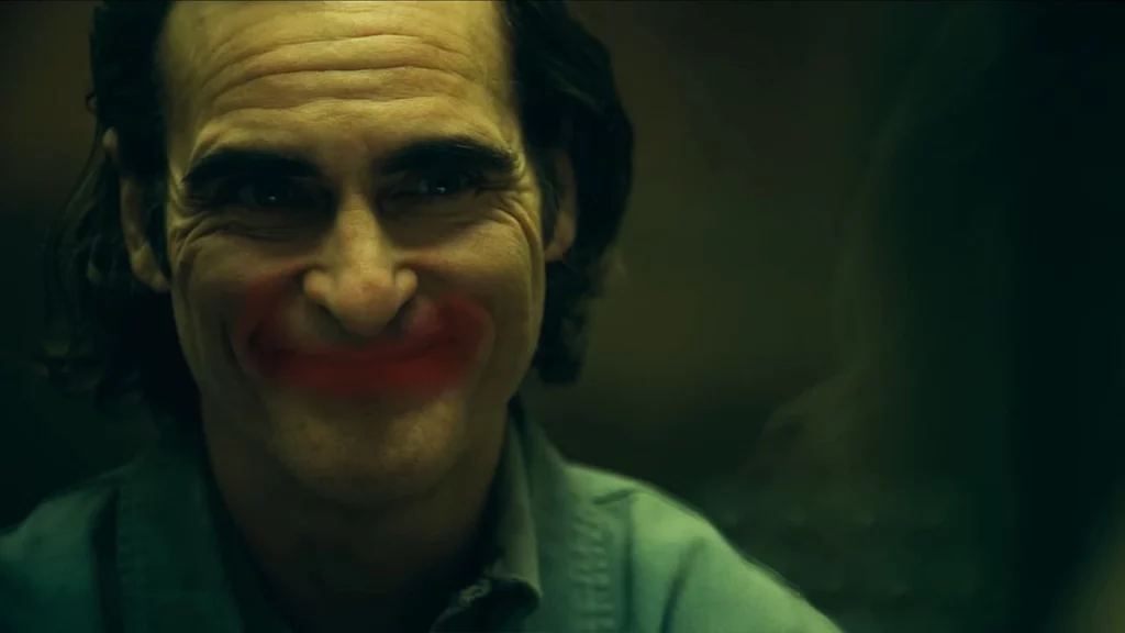 Joaquin Phoenix als Arthur Fleck im Joker Folie à Deux-Trailer