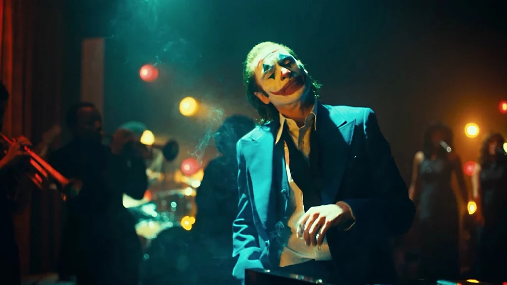 Joaquin Phoenix tanzt als Joker im Joker 2-Trailer