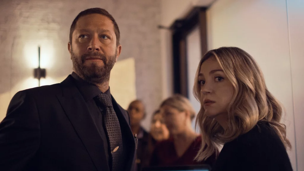 Abby Elliott und Ebon Moss-Bachrach in The Bear Staffel 3