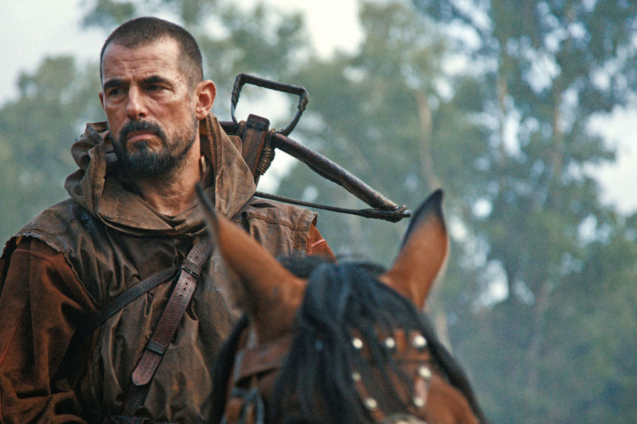 Claes Bang als Tell in Wilhelm Tell von Nick Hamm