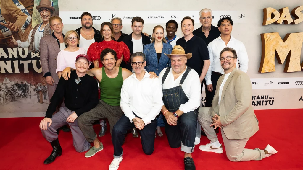 Michael Bully Herbig Christian Tramitz Rick Kavanian Sky du Mont Jessica Schwarz Jasmin Schwiers und Daniel Zillmann an der Premiere Das Kanu des Manitu Muenchen 2025