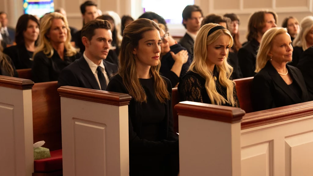 Allison Williams als Morgan und Mckenna Grace als Clara in Regretting You