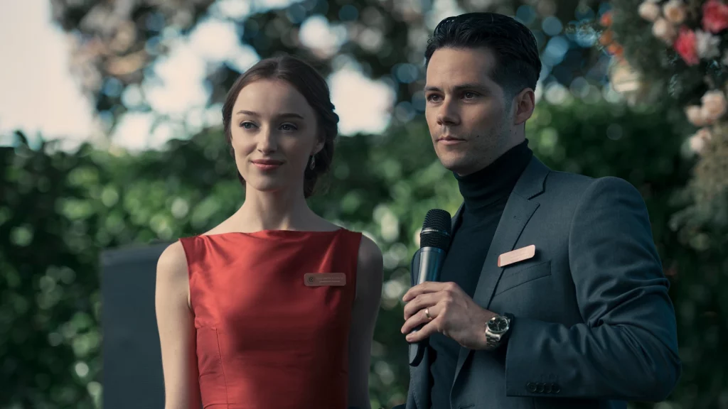 Dylan O Brien als Josh und Phoebe Dynevor als Liz in The Change