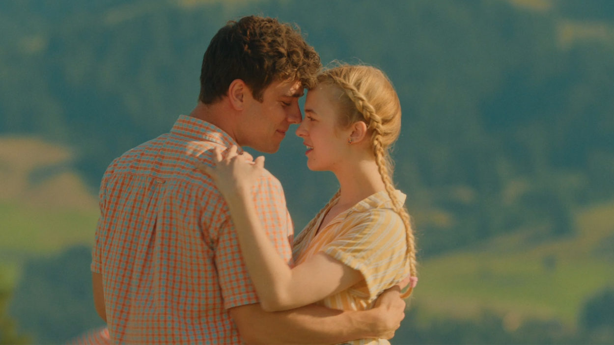 Elena Flury und Luca Hänni aus Ewigi Liebi - Der Film