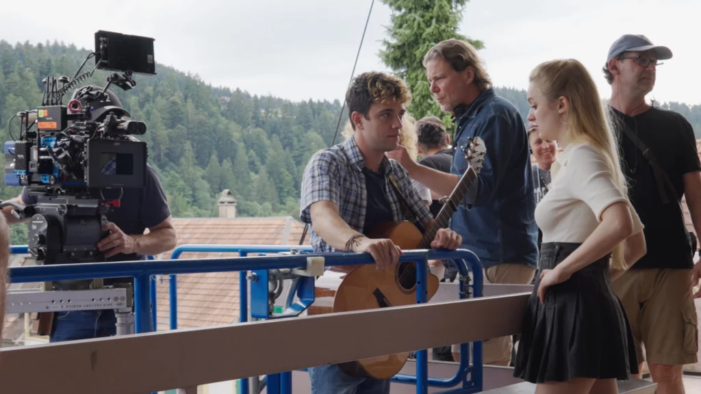 Regisseur Pierre Monnard Elena Flury und Luca Hänni drehen Ewigi Liebi Film