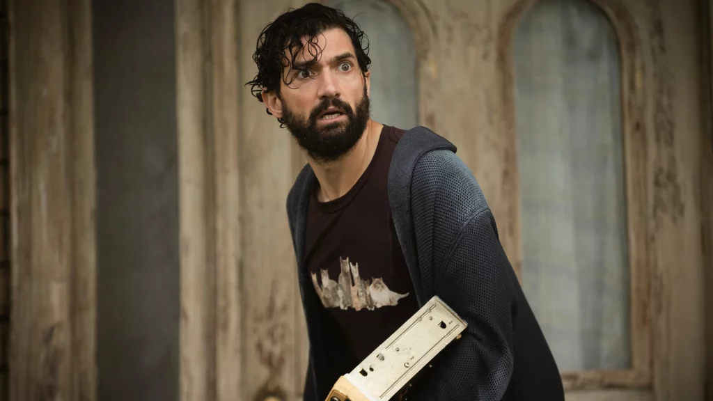 David Alpay als Jade in From Staffel 2