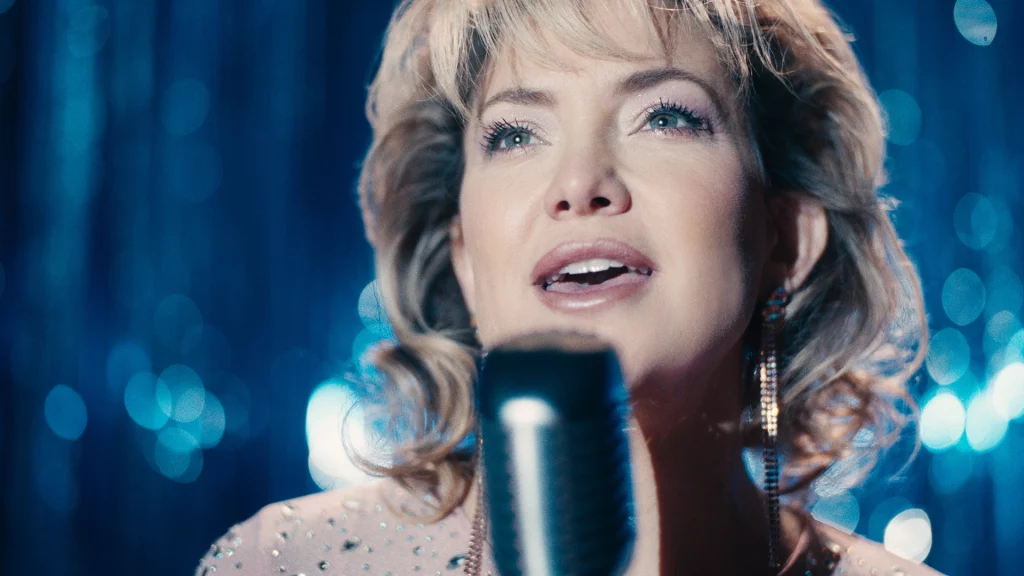 Kate Hudson als Claire Sardina aus Song Sung Blue