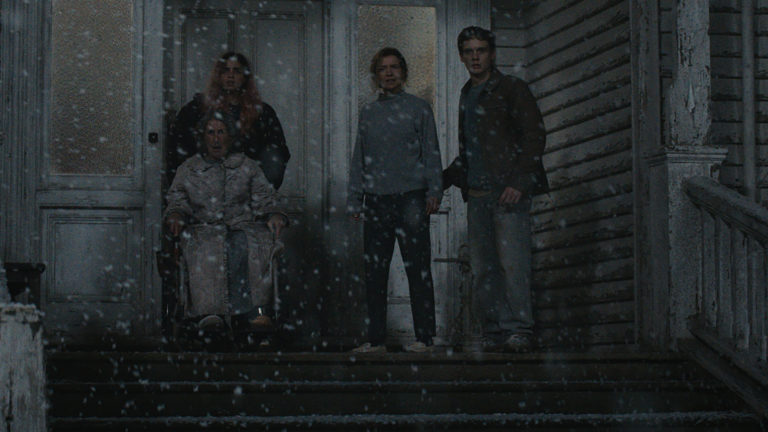 Souheila Yacoub Hunter Doohan Tandi Wright und Maude Davey aus Evil Dead Burn