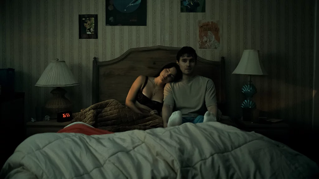Michael Johnston und Inde Navarrette aus Obsession - Du sollst mich lieben (2025)