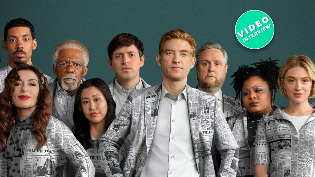 Domhnall Gleeson Sabrina Impacciatore Chelsea Frei Melvin Gregg Gbemisola Ikumelo Alex Edelman Ramona Young Tim Key Oscar Nuñez aus The Paper Staffel 2