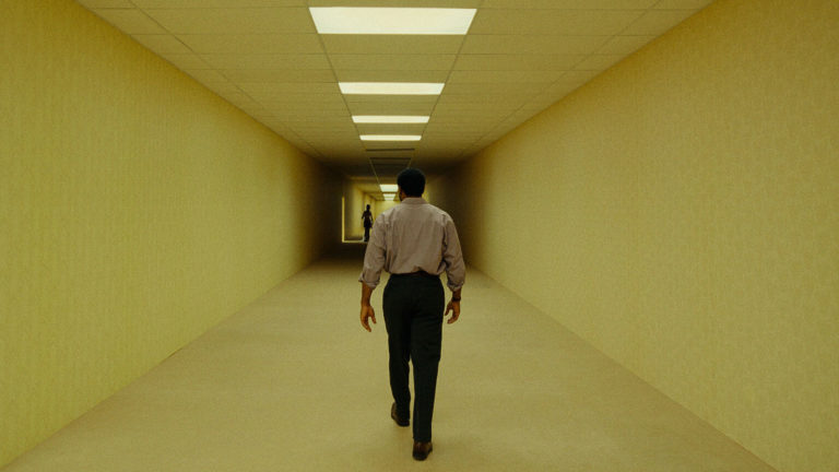 Chiwetel Ejiofor als Clark aus Backrooms